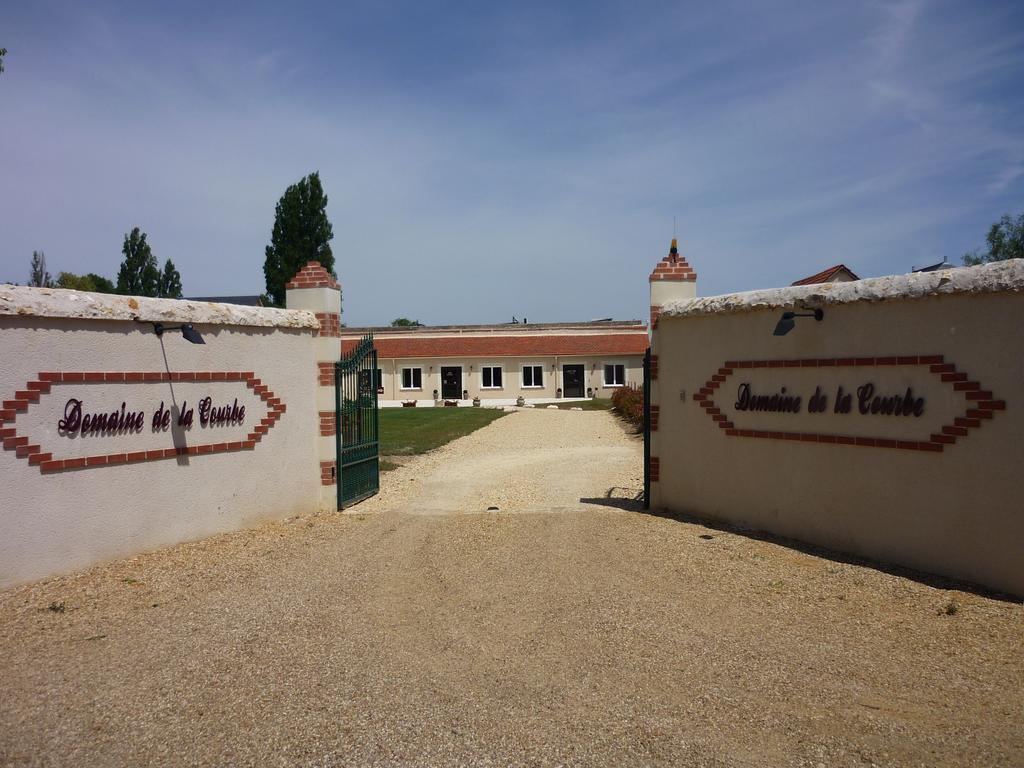 Domaine De La Courbe Le Lude Exterior foto