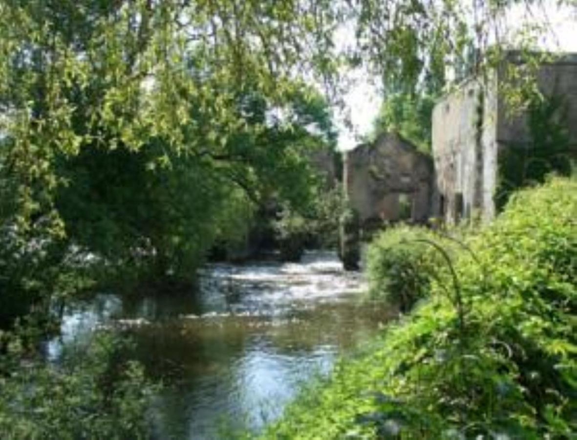 Domaine De La Courbe Le Lude Exterior foto